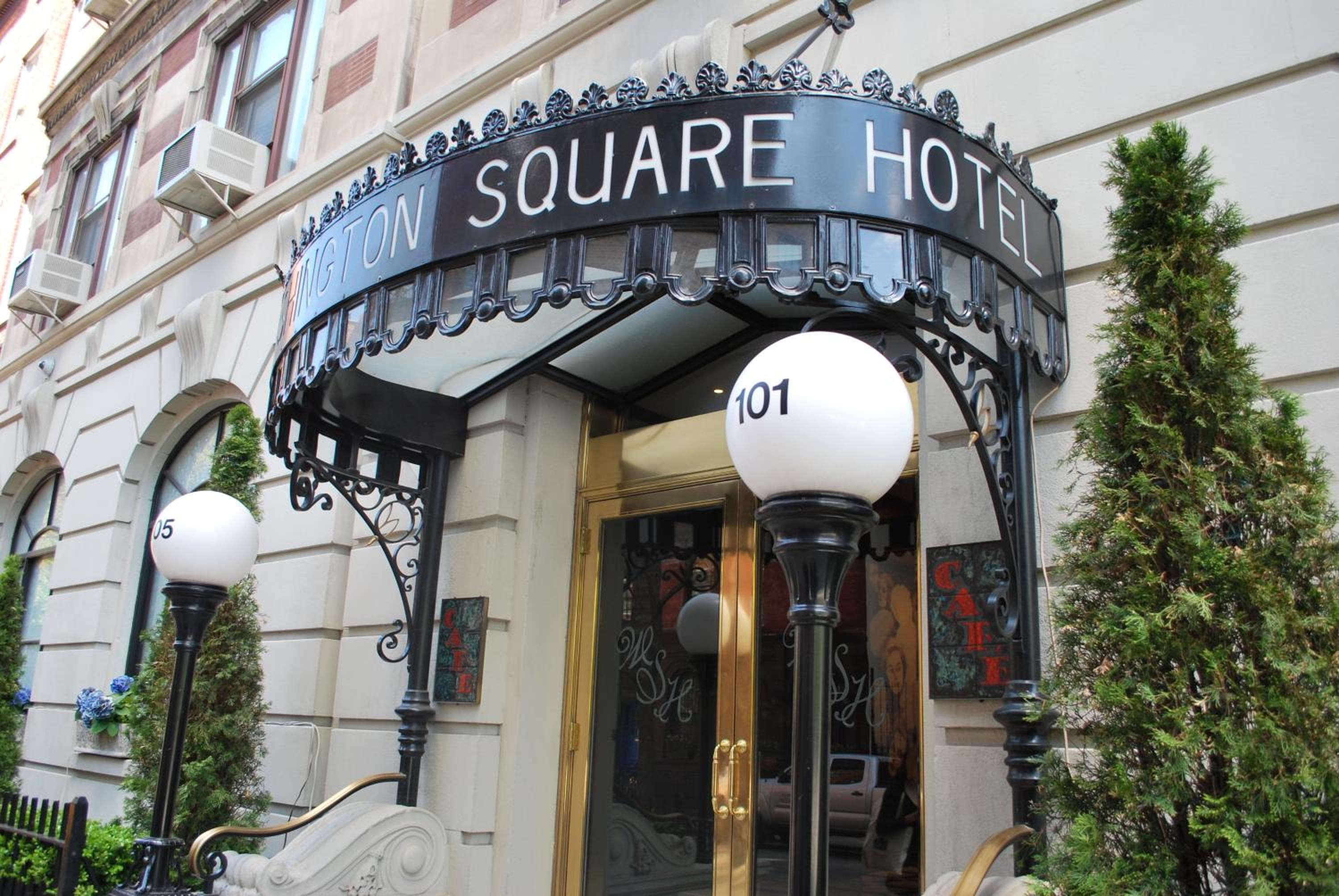 Washington Square Hotel - 2